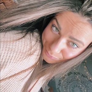 Meet your Posher, Maya